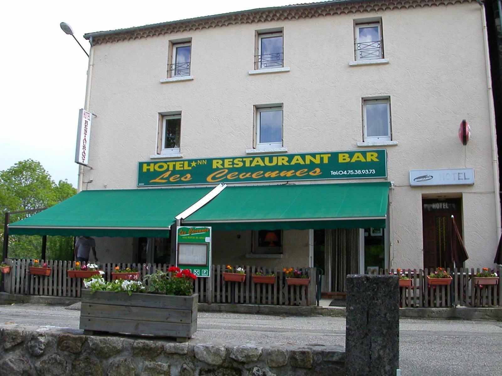 Logis Hotel Restaurant Les Cevennes Saint-Cirgues-en-Montagne Exterior photo